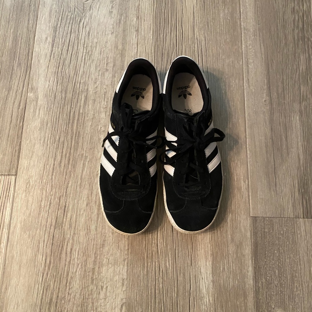 Adidas gazelle shoes!!! Unisex!!!